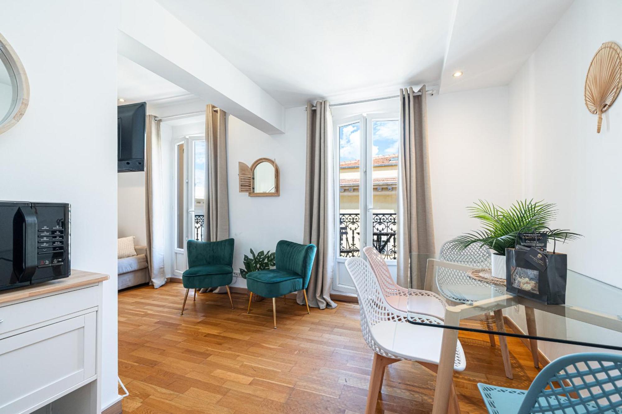 Apartamento Massena Street - 1 Bdr Duplex With Ac & Parking Niza Exterior foto